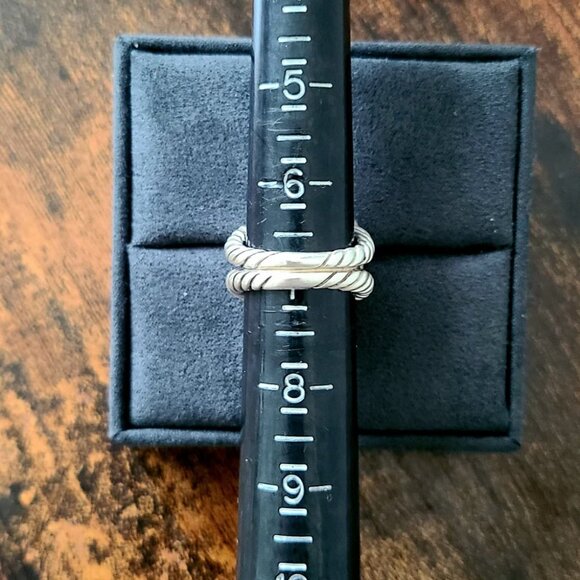 David Yurman Albion Ring w/ White Agate - 19mm - Size 7 - Picture 13 of 13